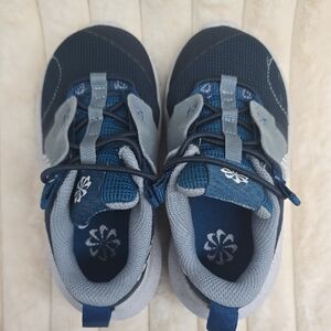 Nike Kids Navy and Light Gray Athletic Sneakers